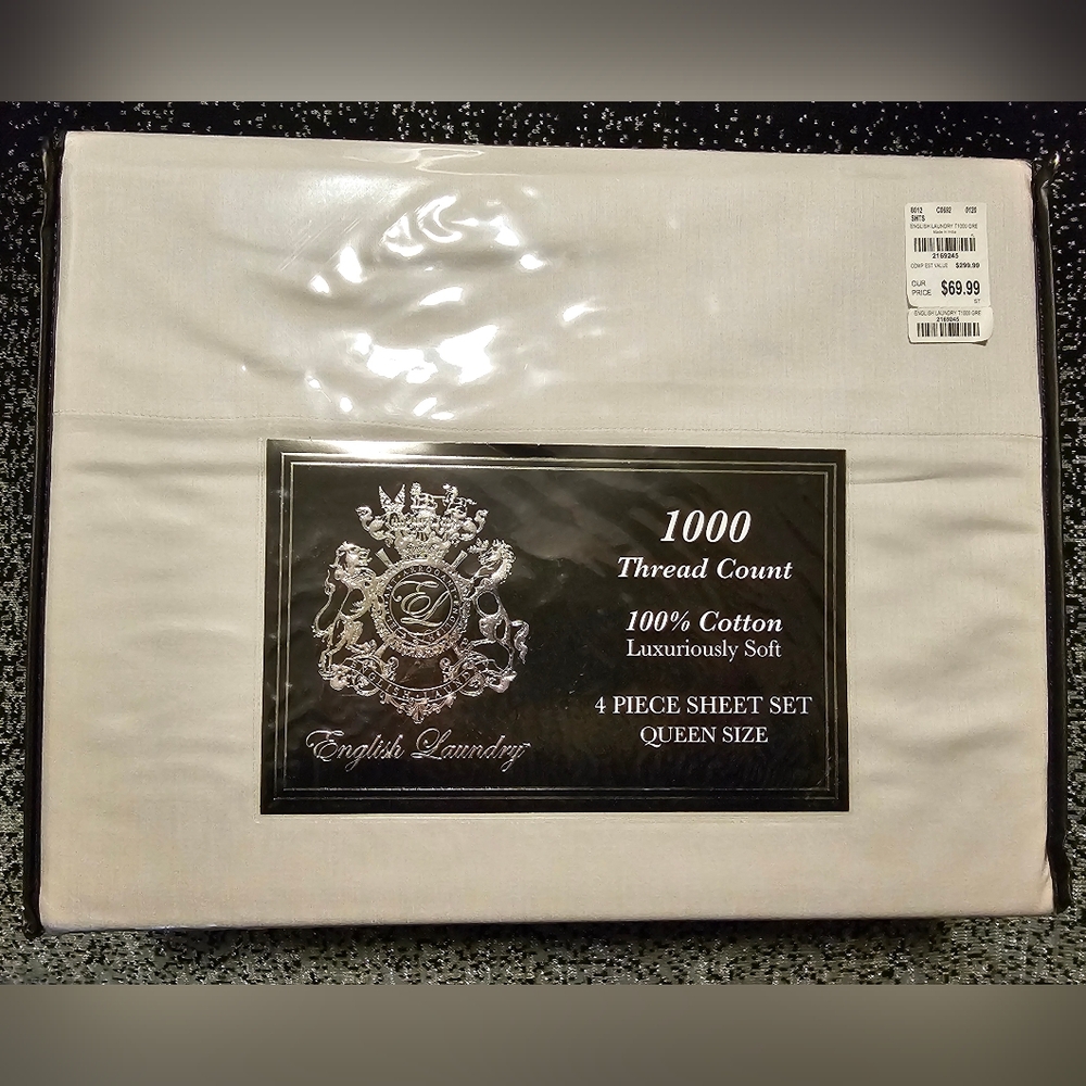 Sheet set, Queen size. Light Grey color.
